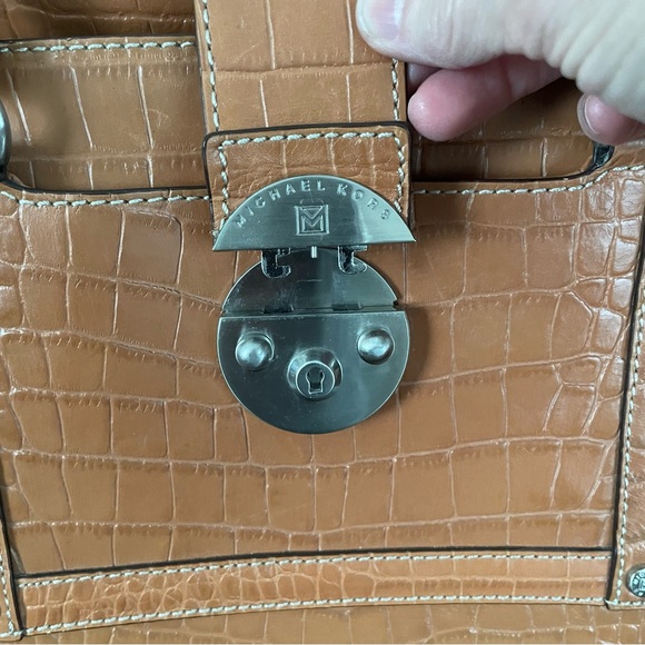 Michael Kors Peninsula II Satchel - Picture 7 of 16
